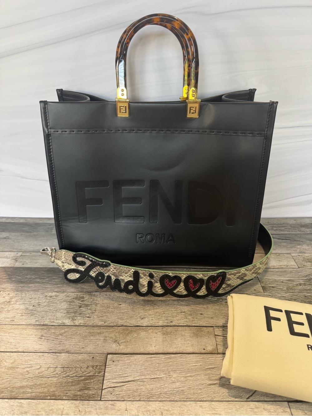 Fendi Roma Black Sunshine Tote - Medium, Tote Bag, Traveler.